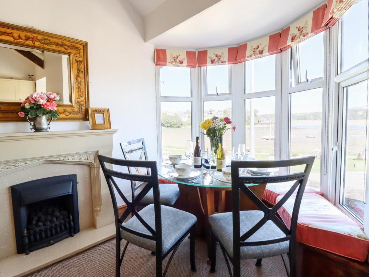 Bay View Apartment Porthmadog Exteriör bild